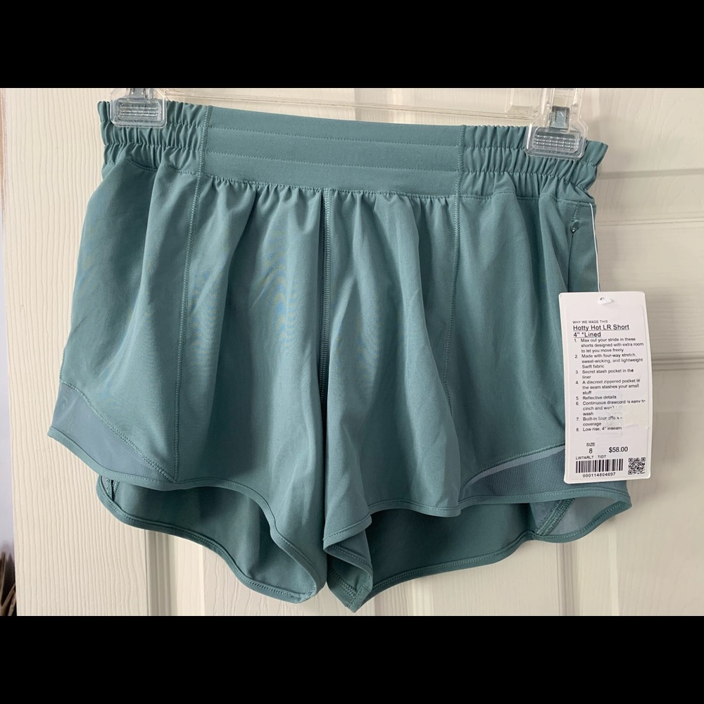Lululemon Hotty Hot Shorts 4”
